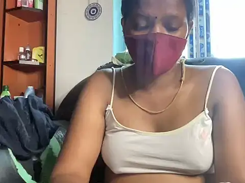Tamil_Sajitha webcam
