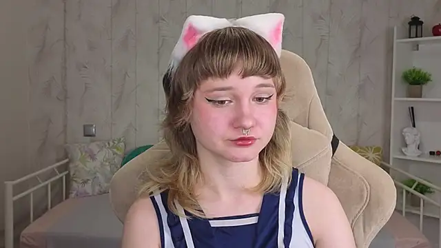 Tori_Cutie webcam