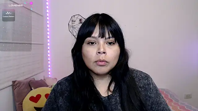 EllieMoonX webcam