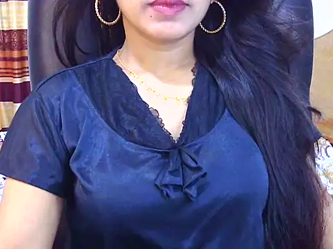Noor_Zarin webcam