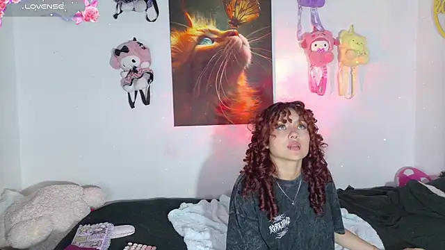 theiamoon webcam