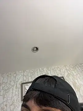 Lander_Cruz's live cam