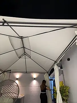 AliciaWhite_nt