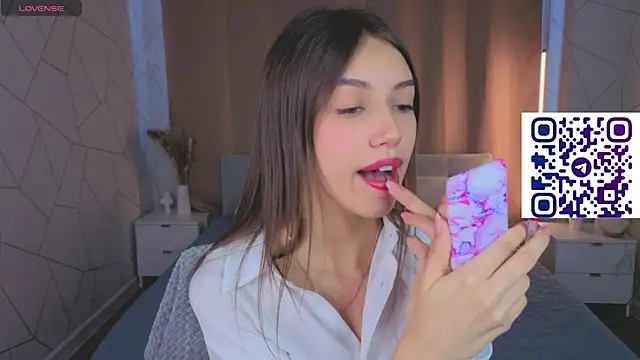 Tiffany-Grace webcam