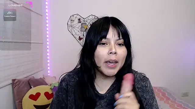 EllieMoonX webcam