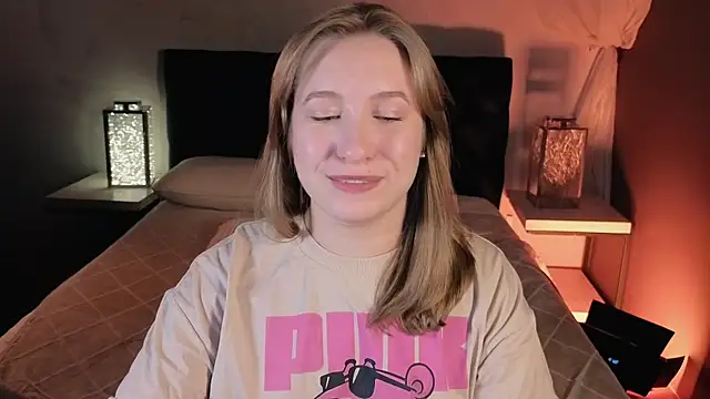 saint_trisha webcam