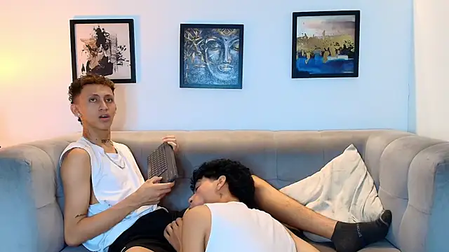 BOYS_PLAY webcam