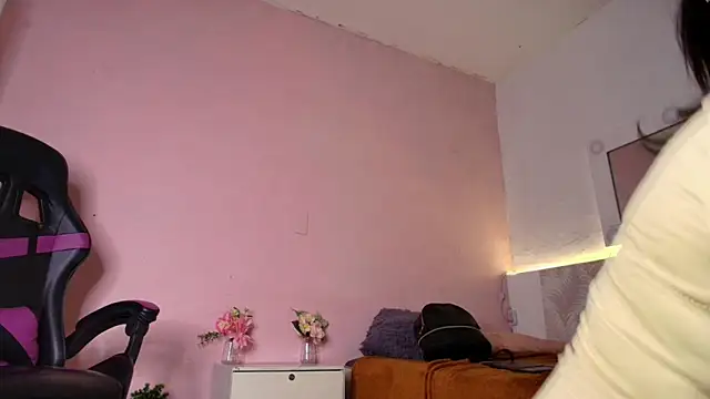 kristibennet webcam