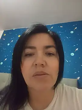 dhanya_moon webcam