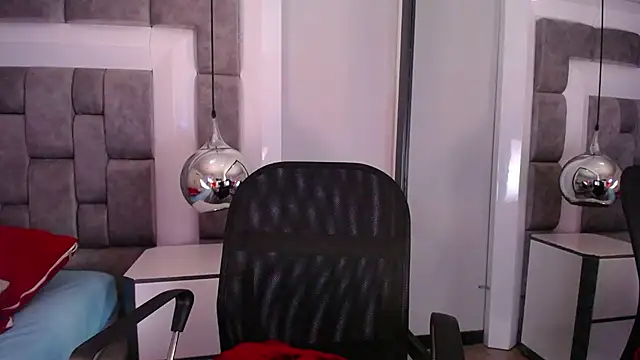 Ella_Brookss webcam