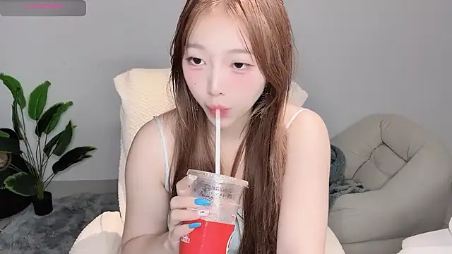 Yukiy8877 webcam