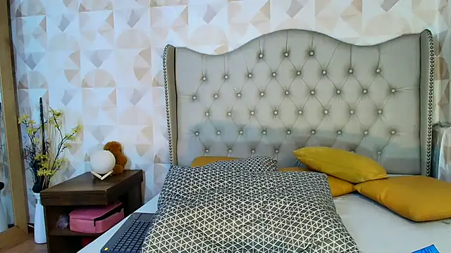 Sofia_Blosom webcam