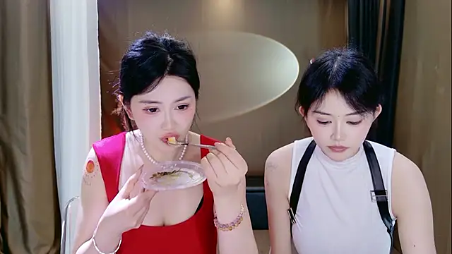 Banana-Milk69 webcam
