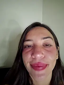 loveuu-bae webcam