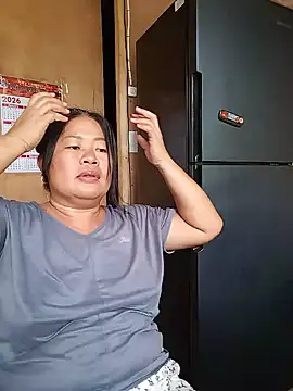 Lovelywoman43 webcam