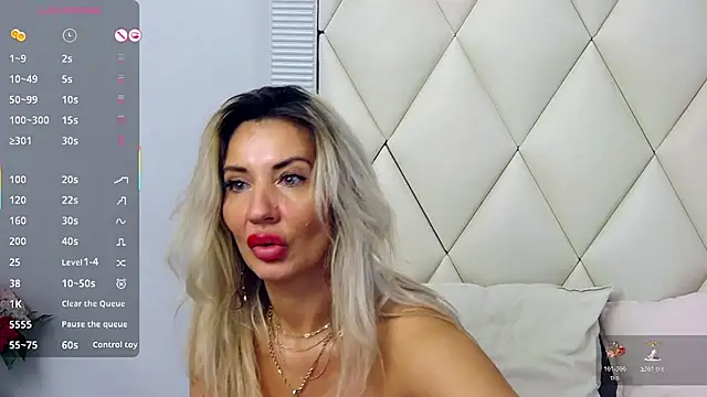 GinaBear webcam