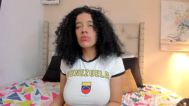 vanesasexyhot21 webcam
