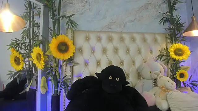 LittleeJaz webcam