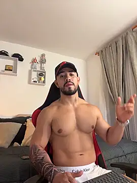 Ezzio_Scolaro webcam