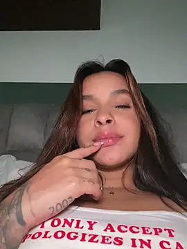 sarah_salis_ webcam