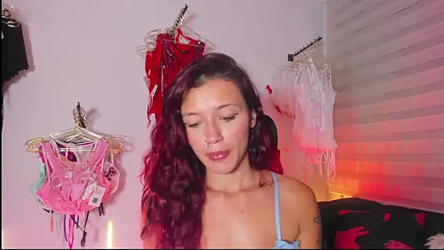 Cherry_Scarlet_ webcam
