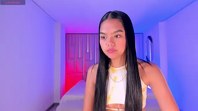 SaphiraJames webcam