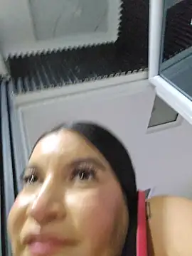 Pretty_Julieta webcam