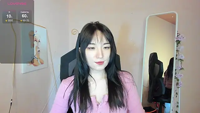 AliceeinWonderlanddd webcam