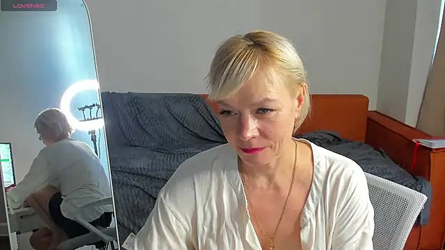 Ann_Annise webcam