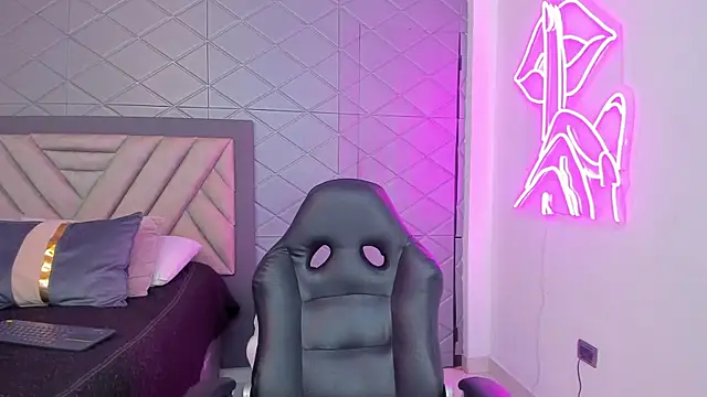 ChubbyBrownSex webcam