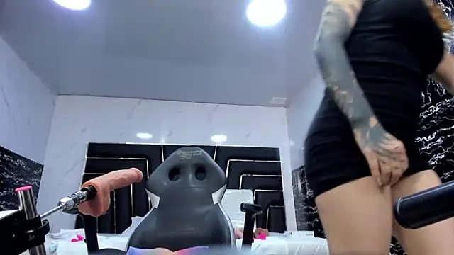 Ladyy_Scarlett webcam