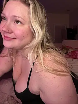 PiggyRose webcam