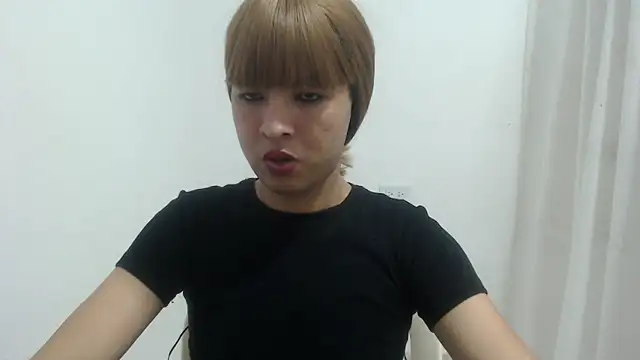 estefania224 webcam
