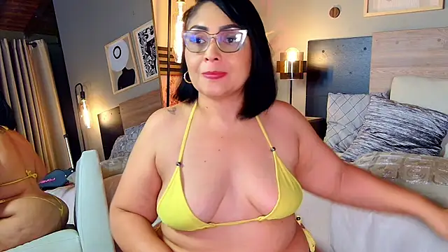 Madissononee webcam