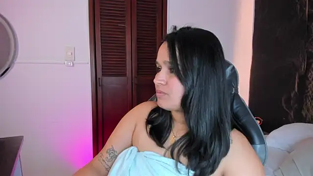 lia_sexx19 webcam