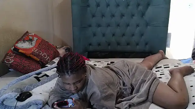 EbonyEssence webcam