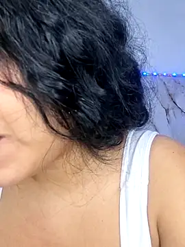 Yemaly_Lee live sex cam