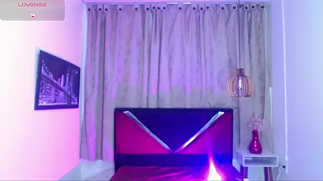 luisa__torres webcam