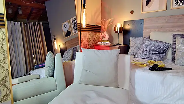 Madissononee webcam