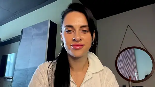 MariaValverdeee webcam