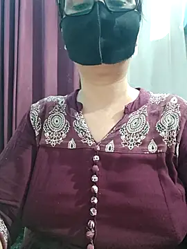 Aishwaryaa_69 webcam