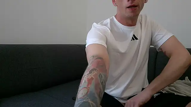 DaveroGeil webcam