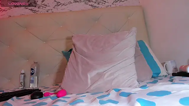 Lili__taylor webcam