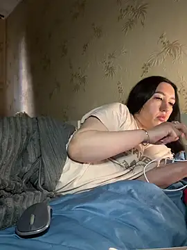Naughtbaby_2025 webcam