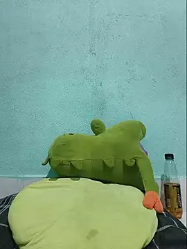 Shine_Mai webcam