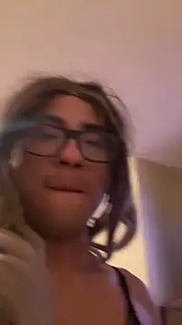 carol-420 webcam