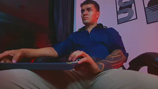 ALPHA_DOMINUS_ webcam