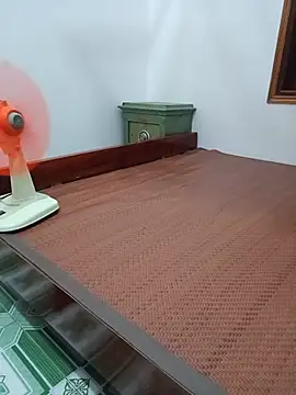 Em_Bong