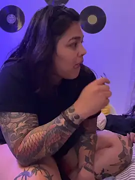 miacanela_xo webcam