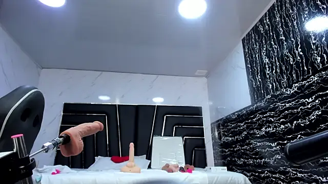 Ladyy_Scarlett webcam